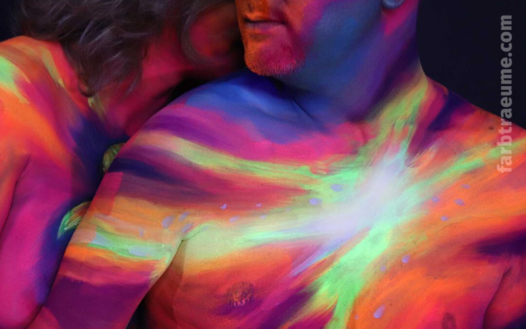 Bodypainting als Valentinstagsgeschenk